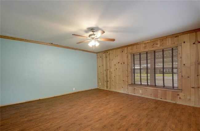 Building Photo - 1510 Northridge Dr