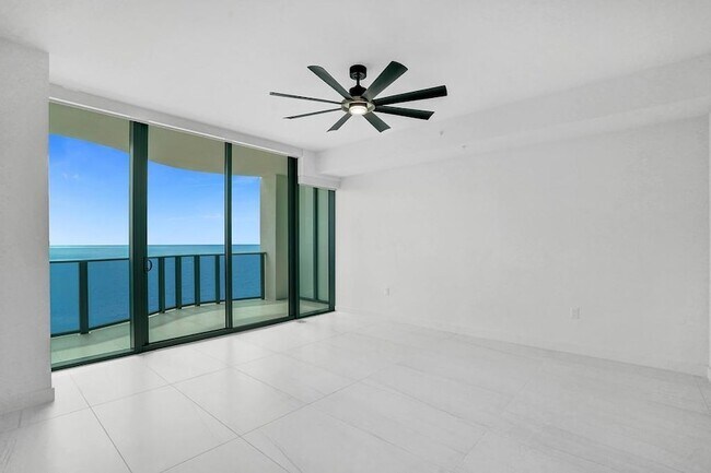 Building Photo - 900 N Ocean Blvd