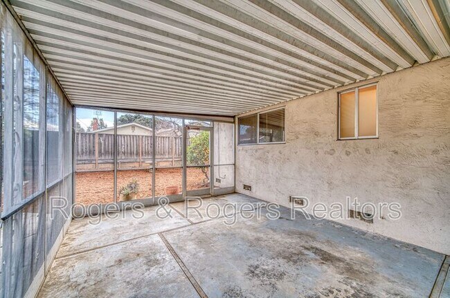 Building Photo - 4690 Williams Rd