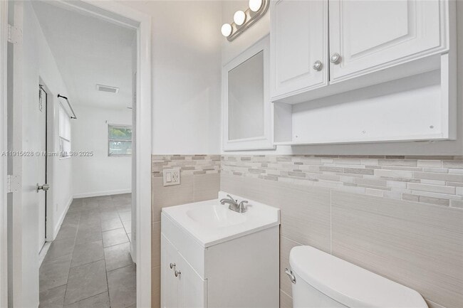 Building Photo - 6283 Sherman St