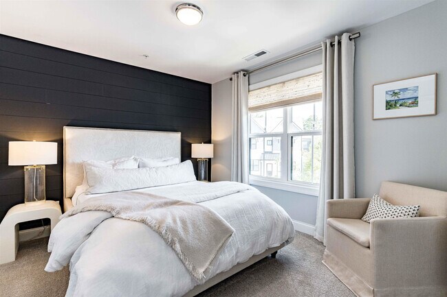 Building Photo - 6801 Milligan Way