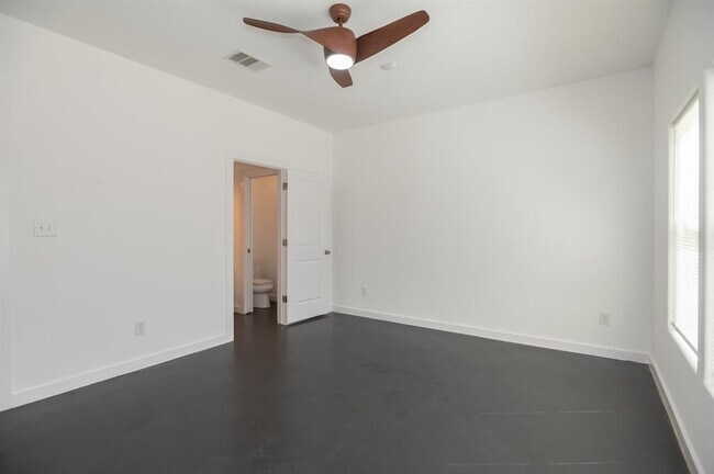 Building Photo - 5209 Delores Ave