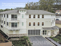 Building Photo - Modern 2 BR/2 BA Top-floor Unit, blocks fr...