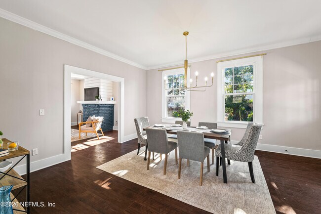 Building Photo - 2843 Oak St