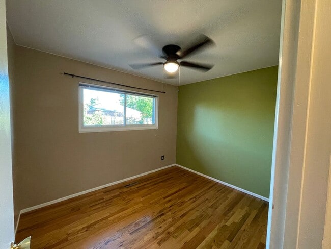 Building Photo - 1421 Samuel Way