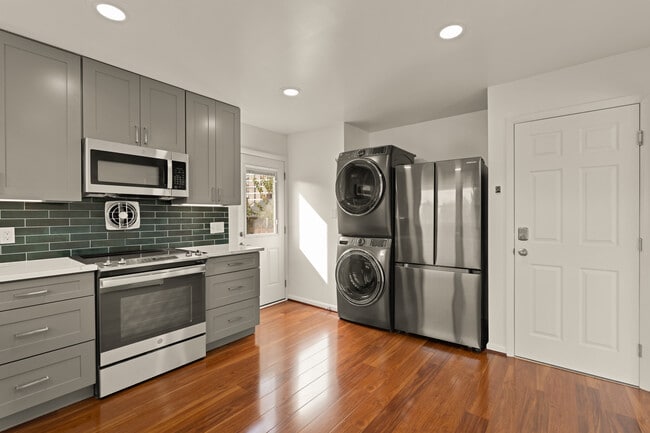 Building Photo - 119 Jasper Pl