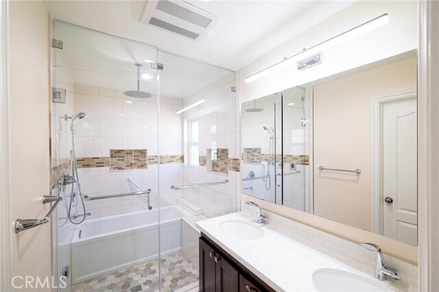 Building Photo - 19922 E Country Hollow Dr