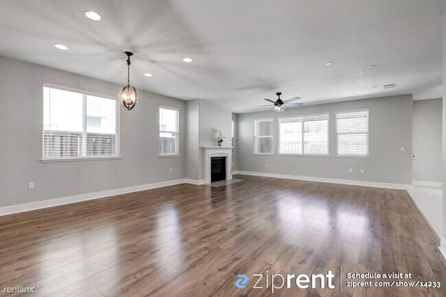 Building Photo - 4 br, 3 bath House - 1125 Berkshire Dr, La...