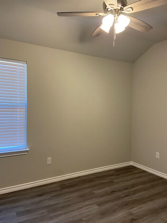 Building Photo - 2867 Melissa Ln