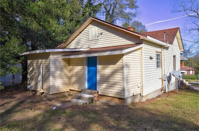 Building Photo - 760 Magnolia Dr