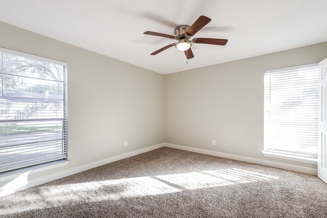 Building Photo - 22826 Provincial Blvd