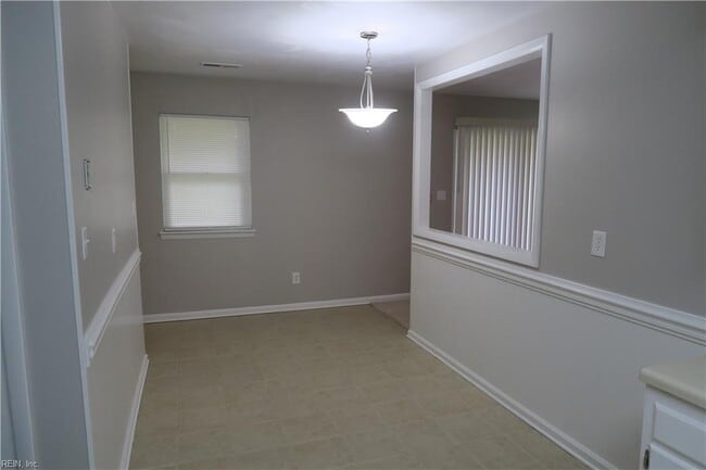 Building Photo - 517 Norman Ln