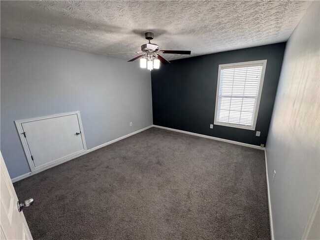 Building Photo - 2752 Saddle Horn Pl SW