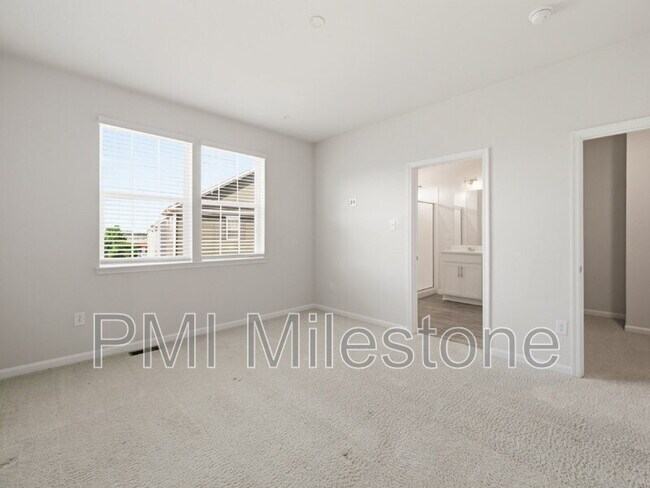 Building Photo - 7055 Delegate Pl