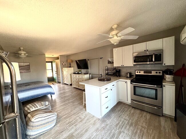 Building Photo - 160 Whitney Blvd