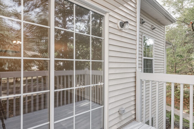 Building Photo - 1396 Tristram Cir