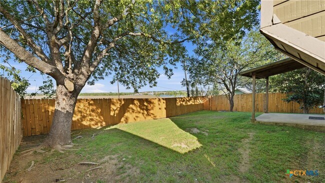 Building Photo - 821 Benning St