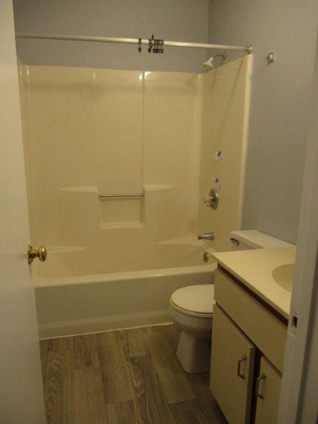 Building Photo - 111 Elfreth Ln