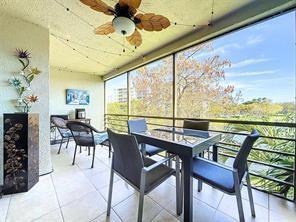 Building Photo - 2311 S Cypress Bend Dr