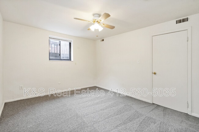 Building Photo - 760 5th Ave