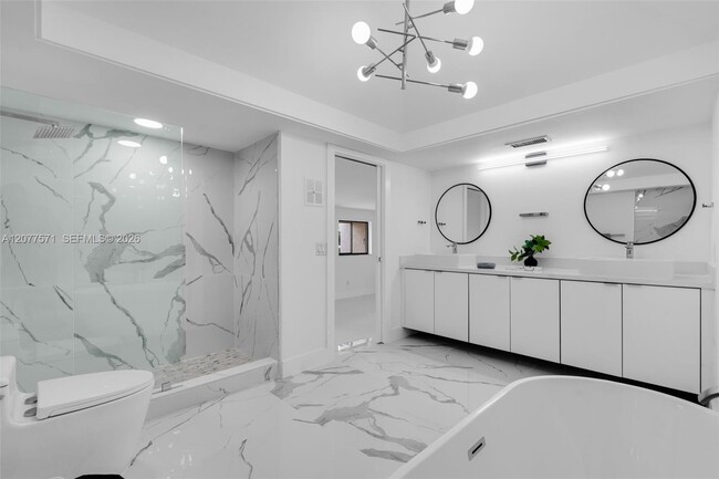 Building Photo - 3843 Alcantara Ave