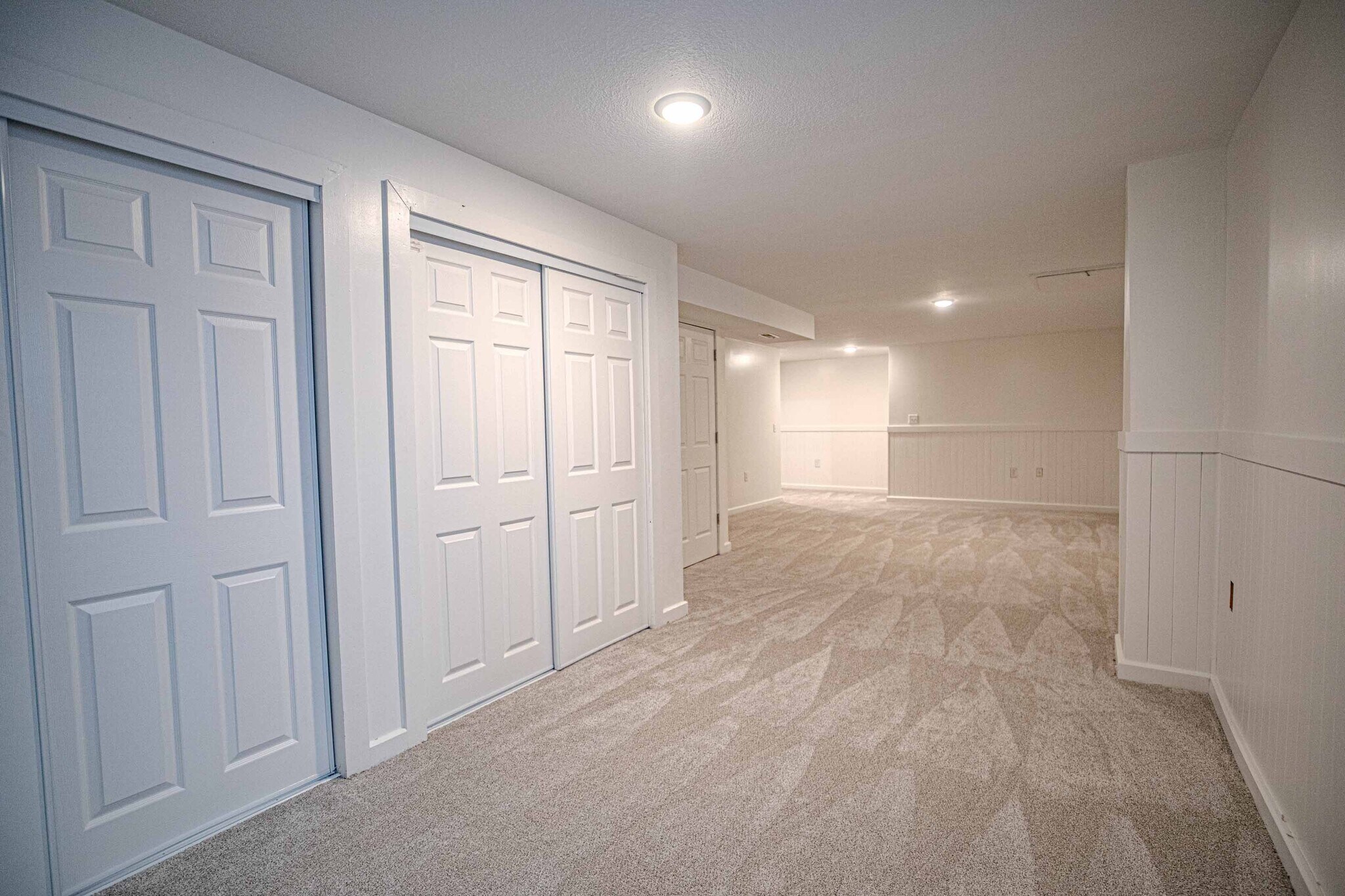 Building Photo - 15835 Hawthorn Dr