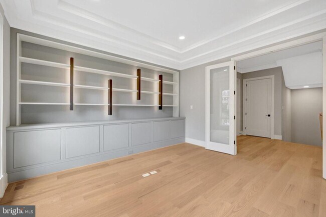 Building Photo - 6226 Kellogg Dr