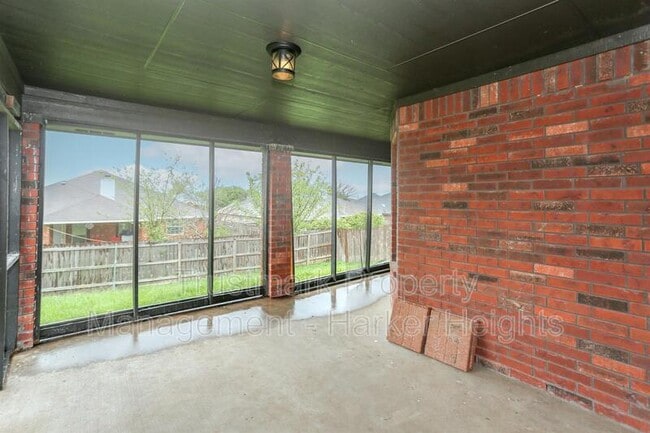 Building Photo - 4505 Vahrenkamp Dr