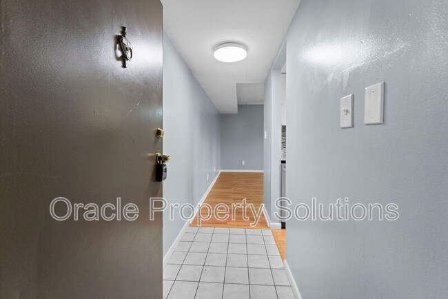 Building Photo - 6085 Majors Ln