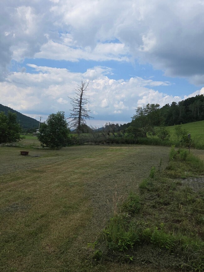 Building Photo - 5535 PA-155