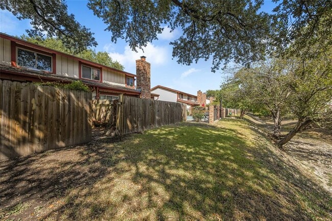 Building Photo - 8903 Trone Cir