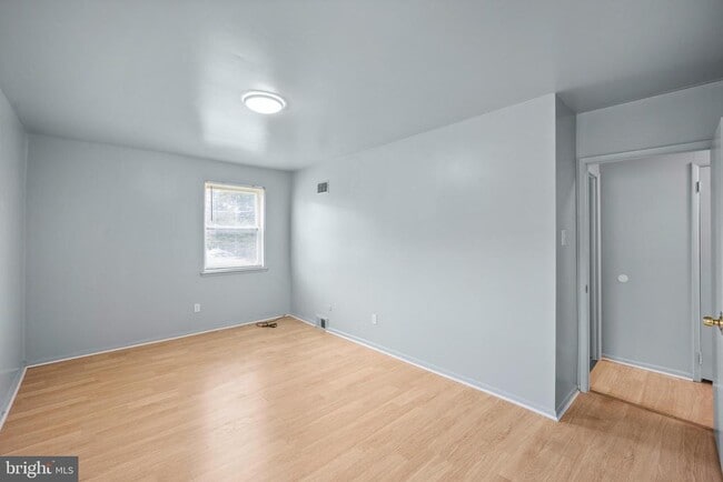 Building Photo - 7727 Langdon St