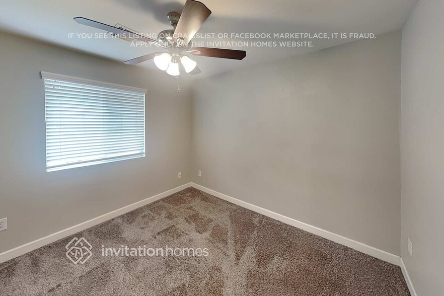 Building Photo - 5424 S El Camino Dr