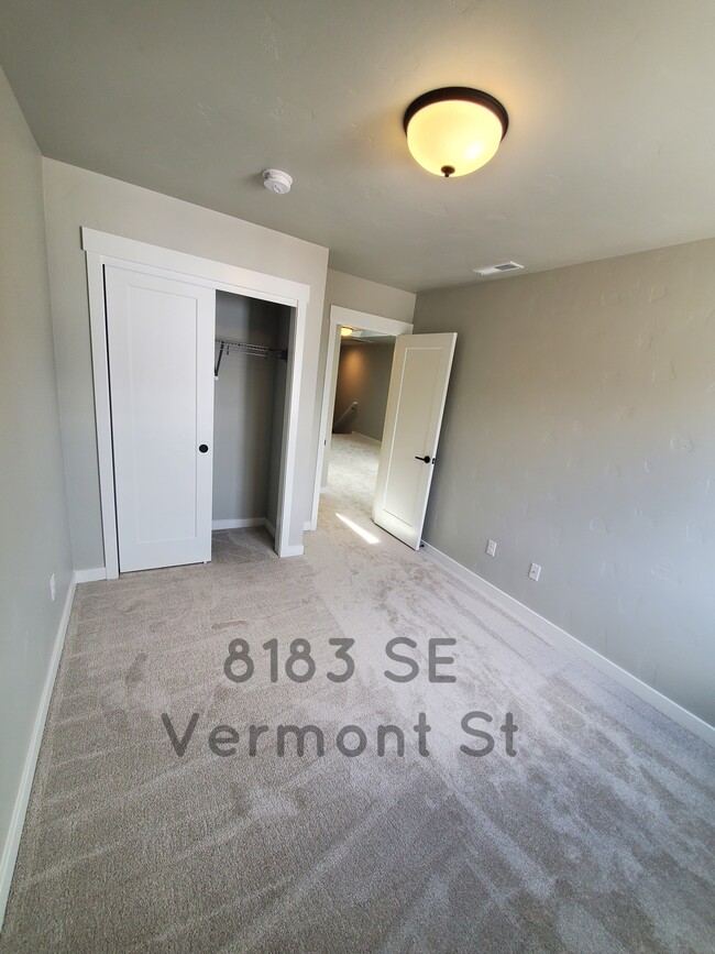 Spacious bedroom/office area - 8183 SE Vermont St