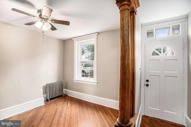 Building Photo - 363 Spring Mill Ave