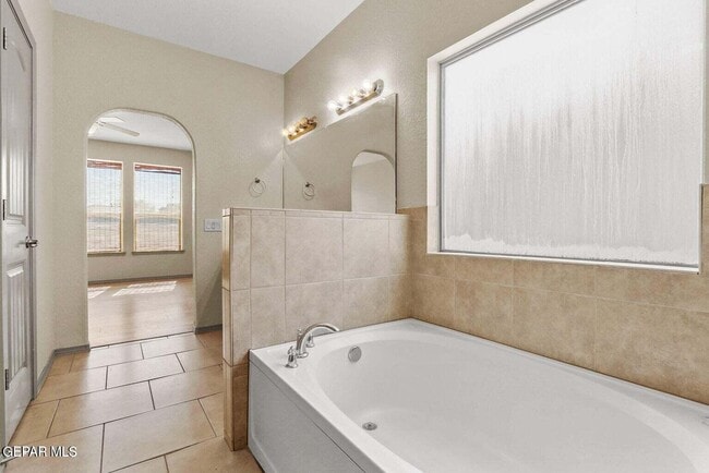 Building Photo - 14422 Coyote Trail