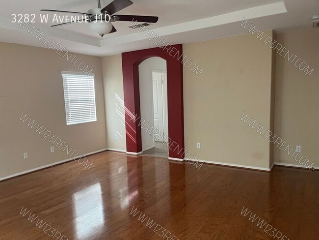Building Photo - 3282 W Ave J 10