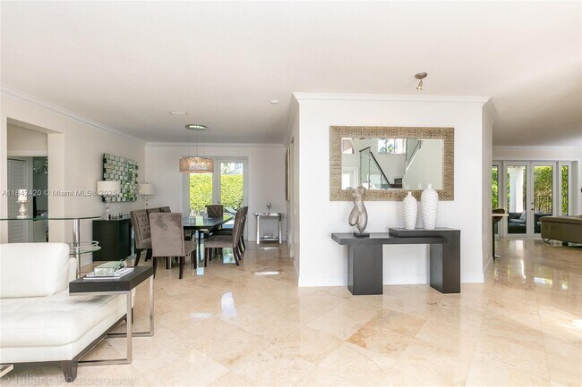 Building Photo - 2564 Jardin Ct