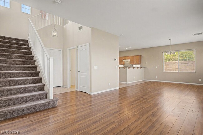 Building Photo - 10750 Avenzano St