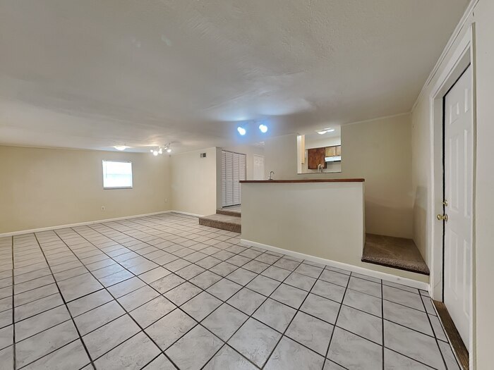 Building Photo - 216 Carla Ann Ct