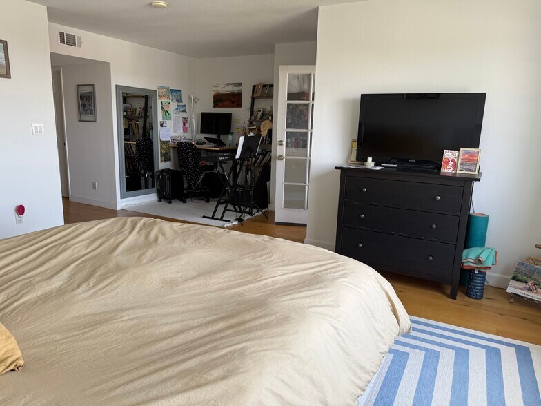 Master Bedroom (with office view) - 222 S Guadalupe Ave