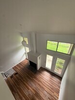 Building Photo - 1051 Danby Rd