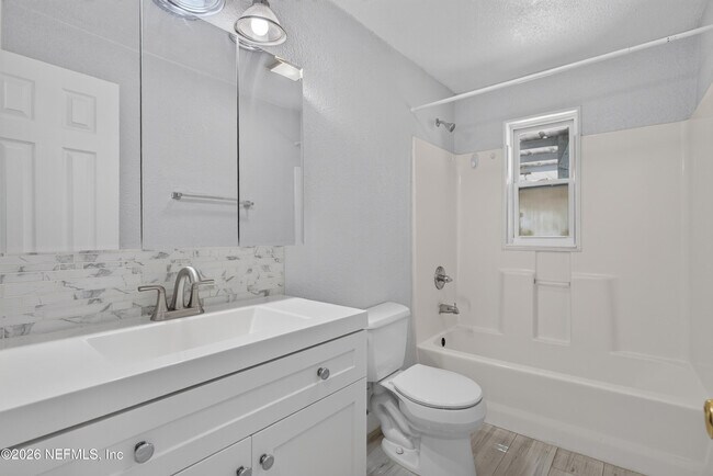 Building Photo - 442 Ameca Ave