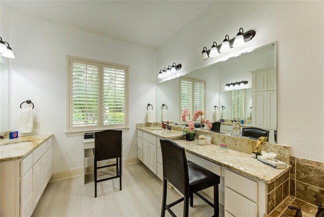 Building Photo - 27818 Pinpoint Crossing Dr