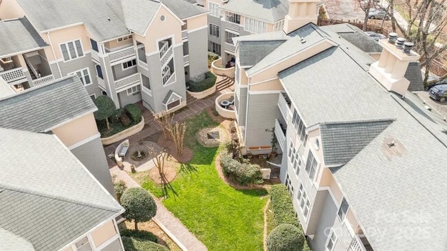 Building Photo - 226 Queens Rd