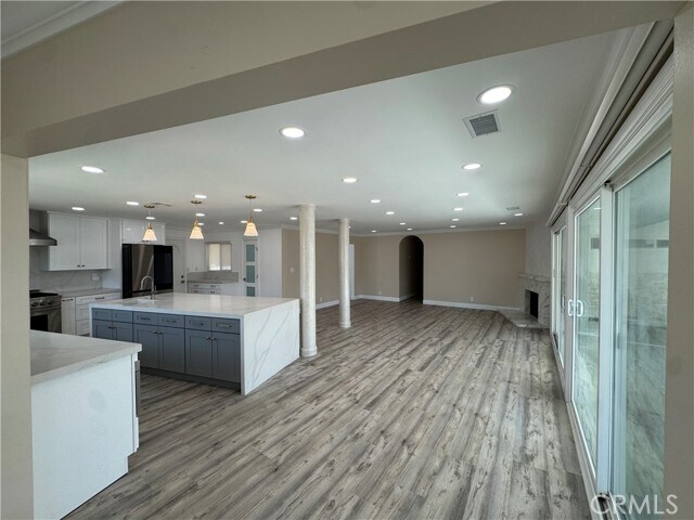 Building Photo - 11596 Bart Dr