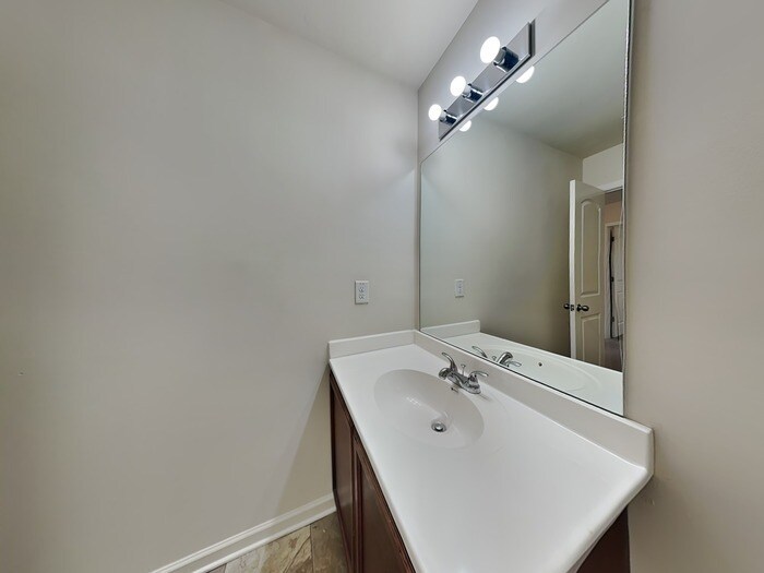 Building Photo - 3630 Oakleaf Pass