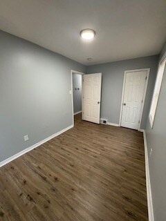 Building Photo - 446 S Dade Ave