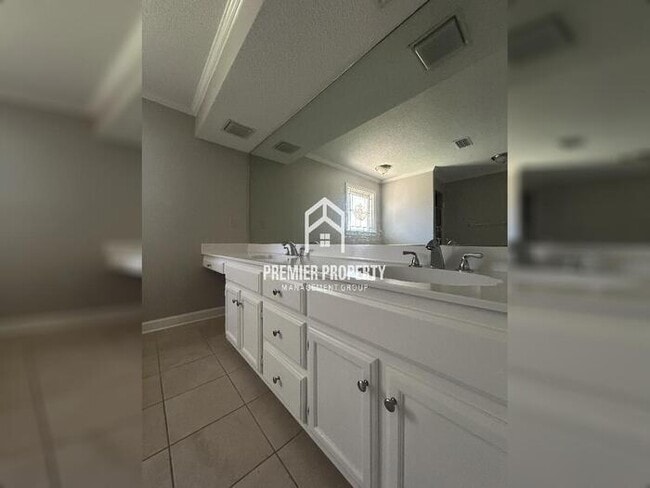 Building Photo - 7248 Germanshire Ln