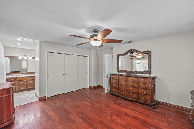Building Photo - 3971 Corona Ave